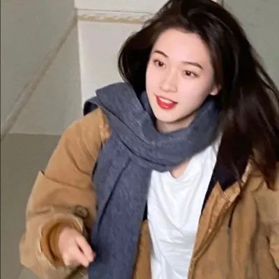 黑影窥窗